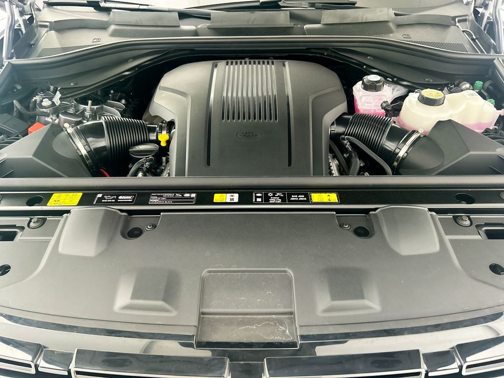 Thumbnail: 2026 Land Rover Range Rover - 28