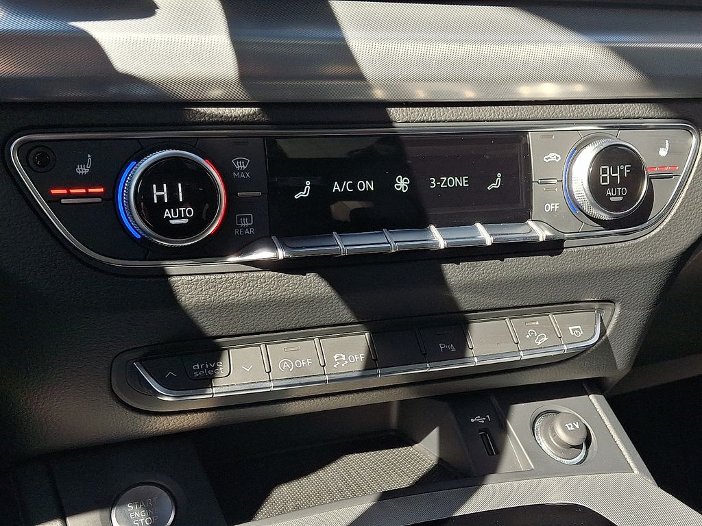 Thumbnail: 2025 Audi Q5 - 16