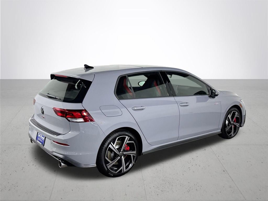 2025 Volkswagen Golf GTI 2.0T SE