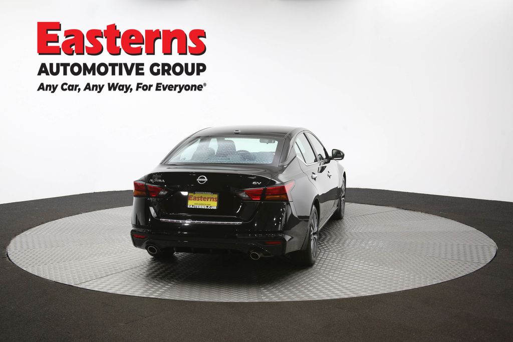 Used 2023 Black Nissan 2.5 SV image 37