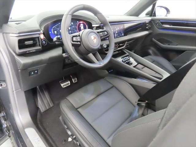 Thumbnail: 2025 Porsche Macan - 4