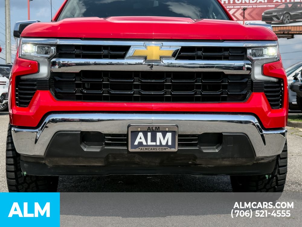 Used 2025 Red Chevrolet LT image 8