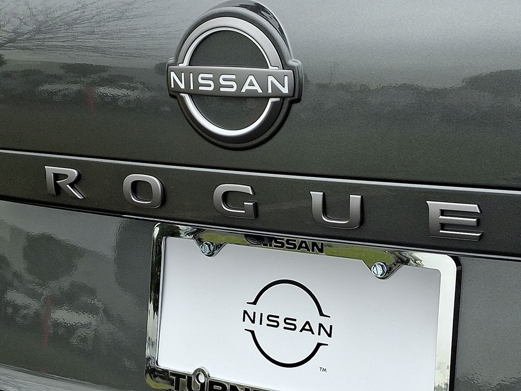 Thumbnail: 2026 Nissan Rogue - 10