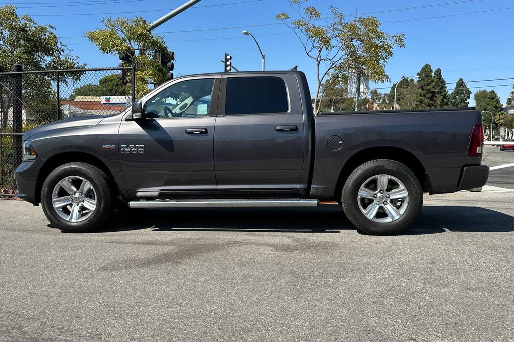 2015 Ram 1500 Sport 9