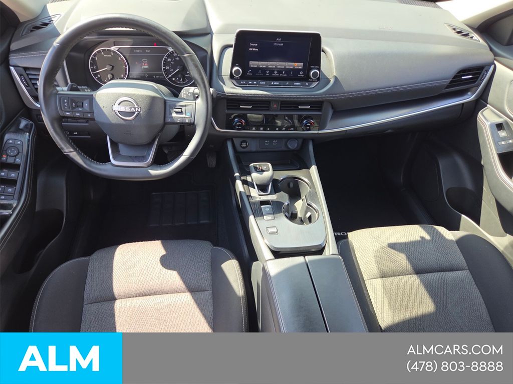 Used 2025 Gray Nissan SV image 19