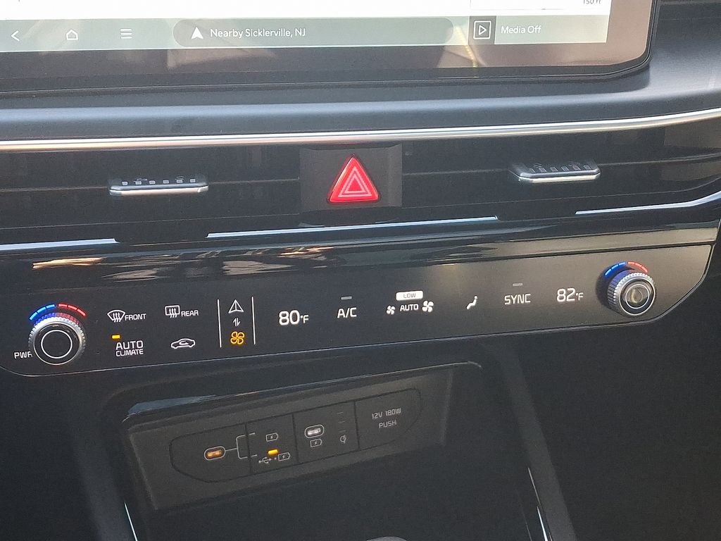 Thumbnail: 2026 Kia K5 - 17