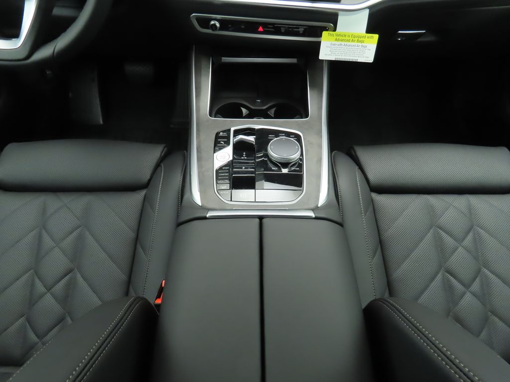 Thumbnail: 2026 BMW X5 - 16