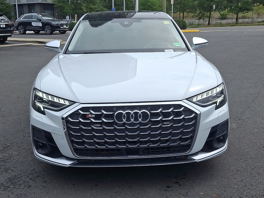 Thumbnail: 2022 Audi S8 - 2