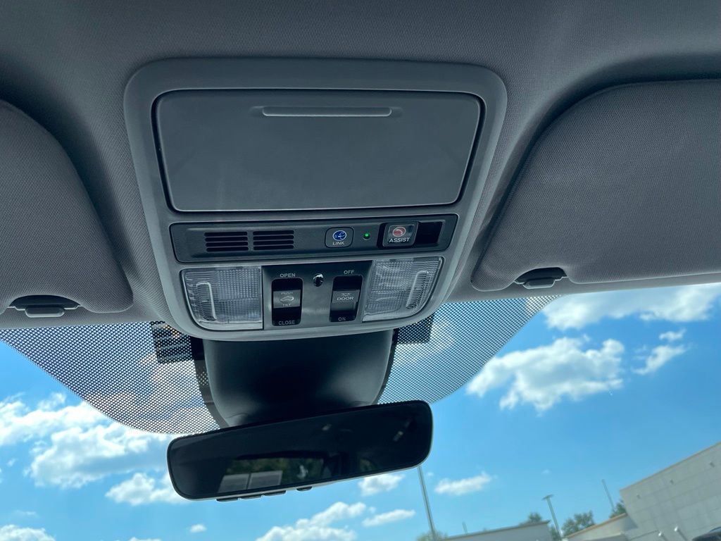Thumbnail: 2024 Honda Odyssey - 16