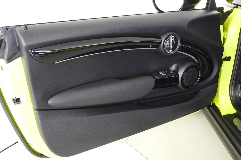 Thumbnail: 2023 MINI Cooper - 11