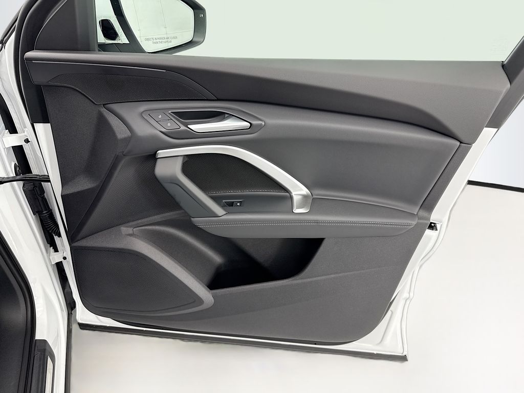 Thumbnail: 2026 Audi Q5 - 25