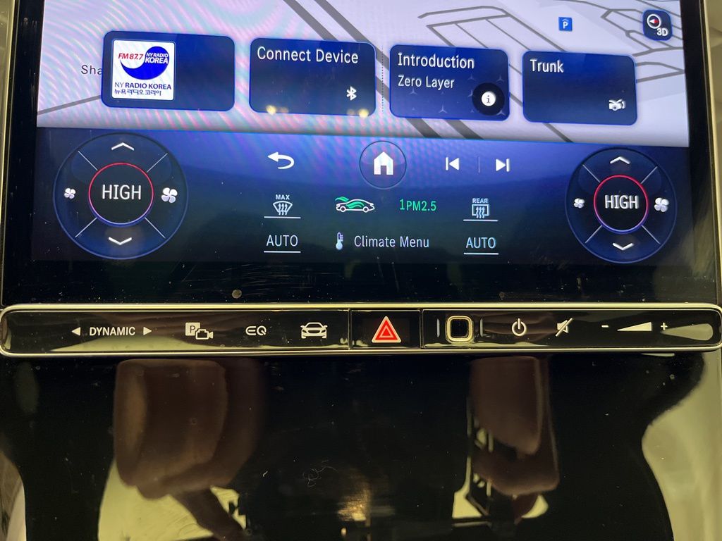 Thumbnail: 2023 Mercedes-Benz EQS - 20