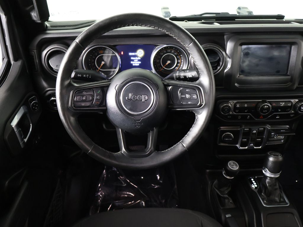 Used 2023 Gray Jeep Altitude image 32