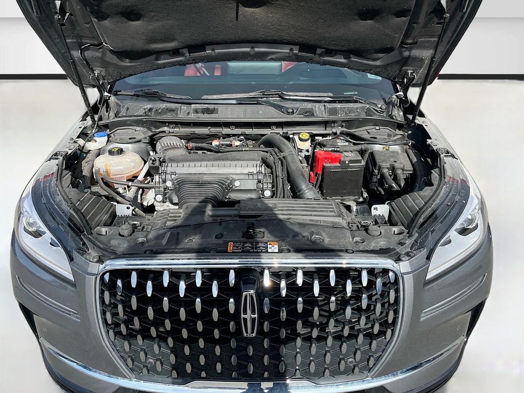 Used 2023 Gray Lincoln Reserve image 33