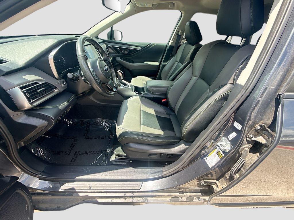 2024 Subaru Outback Onyx Edition Gray at Toyota of Victoria