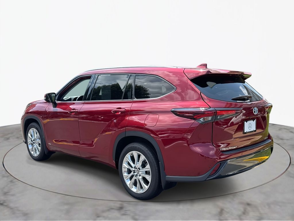 Thumbnail: 2024 Toyota Highlander - 6