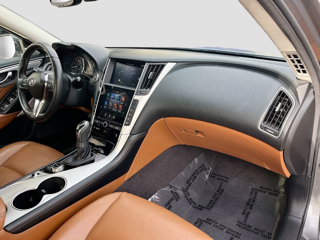 Used 2023 Gray INFINITI LUXE image 30