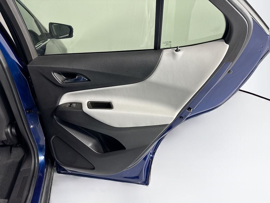 Thumbnail: 2022 Chevrolet Equinox - 27