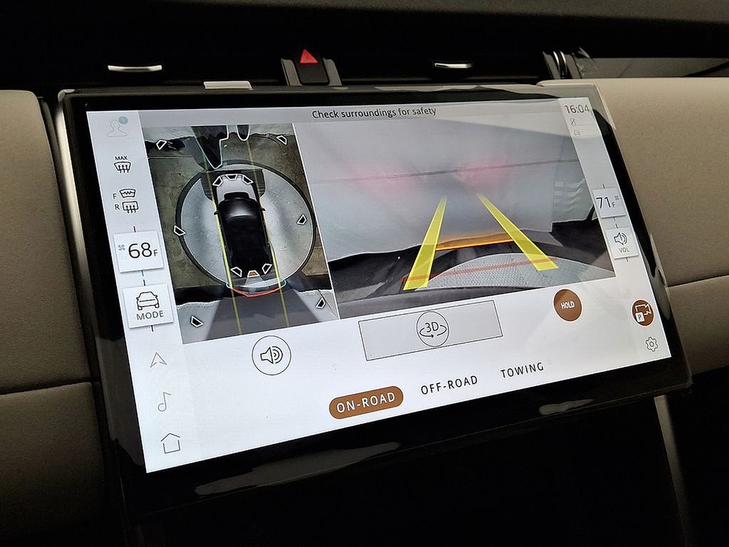 Thumbnail: 2025 Land Rover Discovery Sport - 12