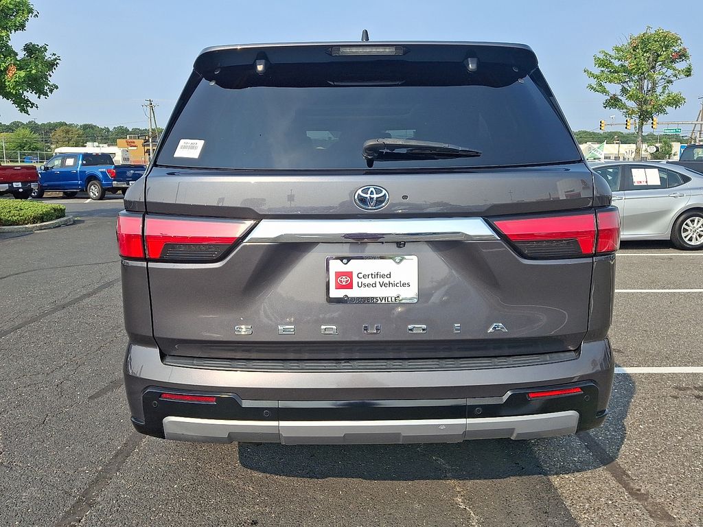 Thumbnail: 2023 Toyota Sequoia - 5