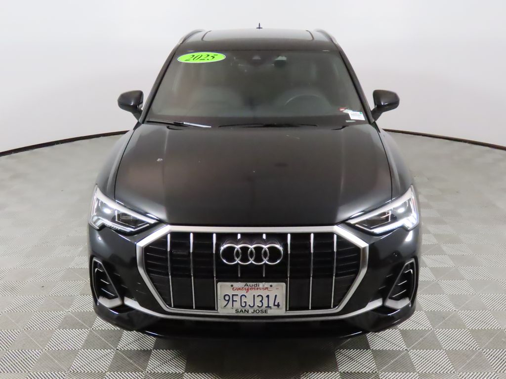 Thumbnail: 2025 Audi Q3 - 8