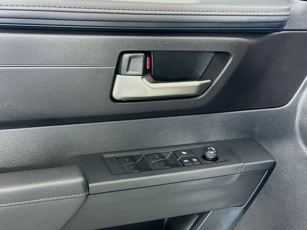 Thumbnail: 2025 Toyota Tundra - 18