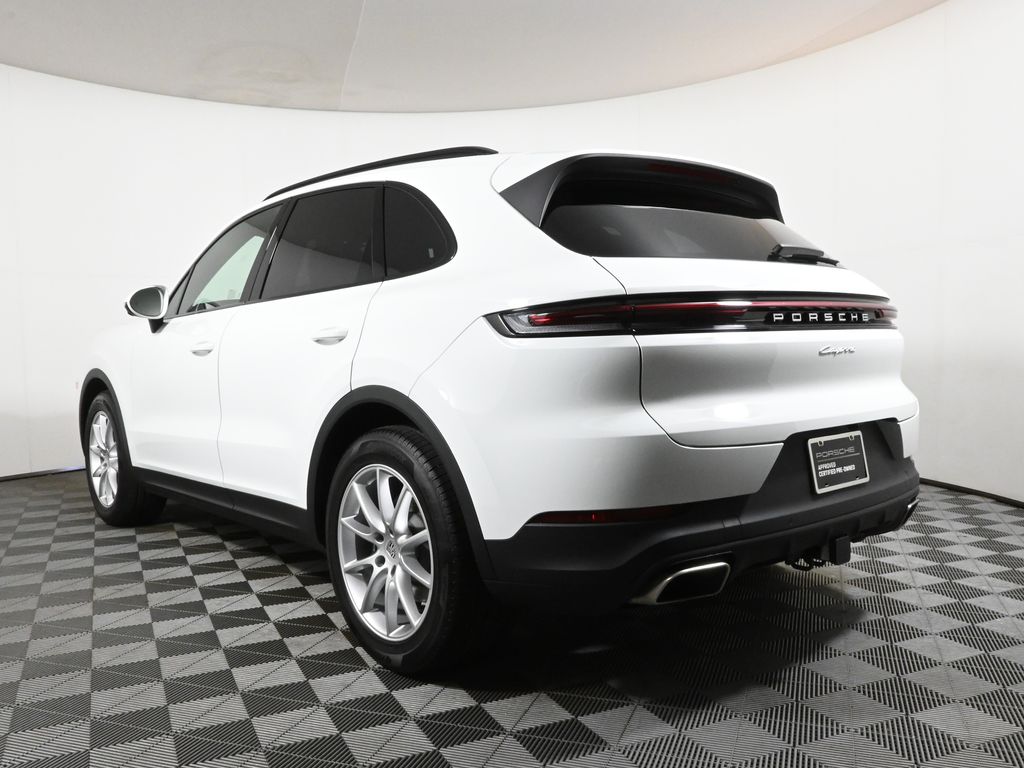 Thumbnail: 2024 Porsche Cayenne - 3
