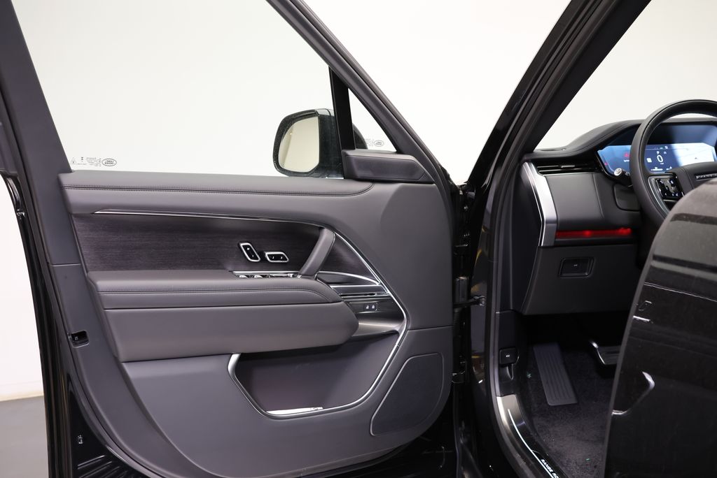 Thumbnail: 2026 Land Rover Range Rover - 25