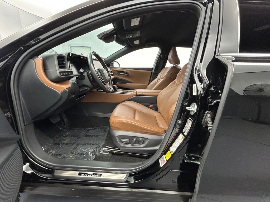 Used 2025 Black Toyota XLE image 10
