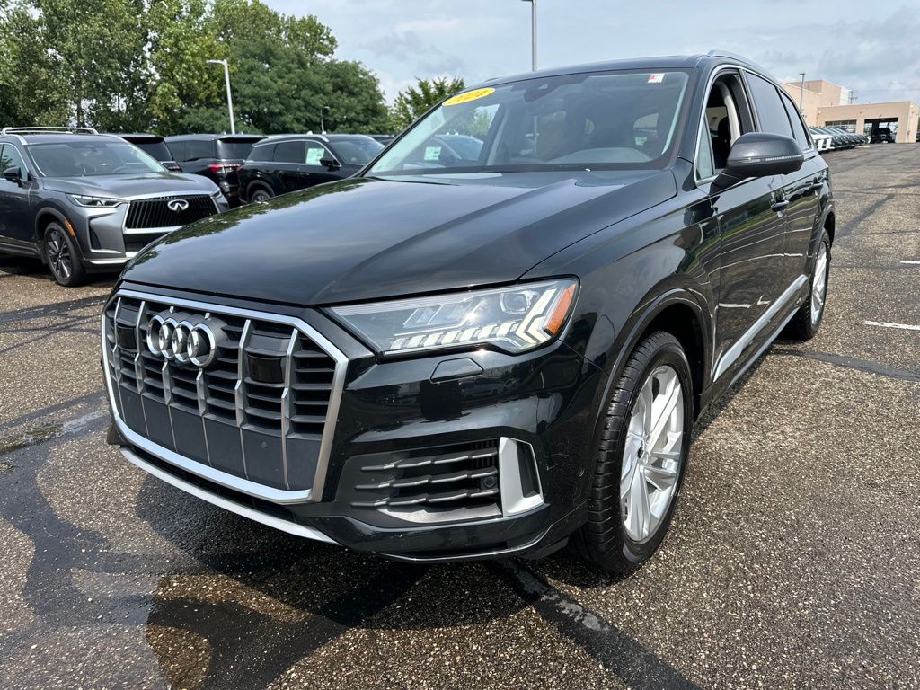 Photo 1 of 2024 Audi Q7 55 Premium Plus