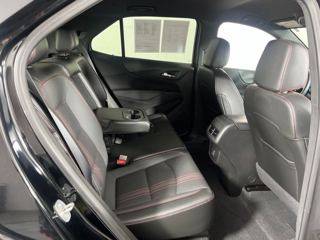 Thumbnail: 2024 Chevrolet Equinox - 6