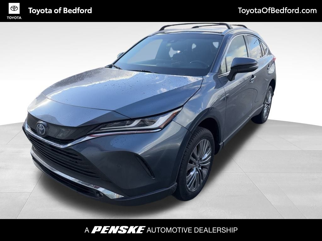 2024 Toyota Venza XLE -
                  Bedford, OH