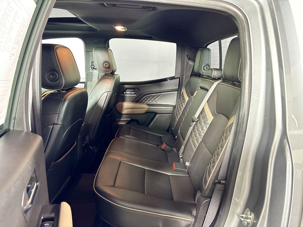 2023 GMC Canyon Denali