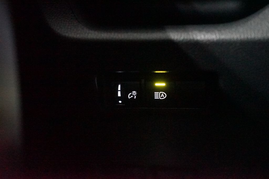 Thumbnail: 2024 Toyota RAV4 - 23