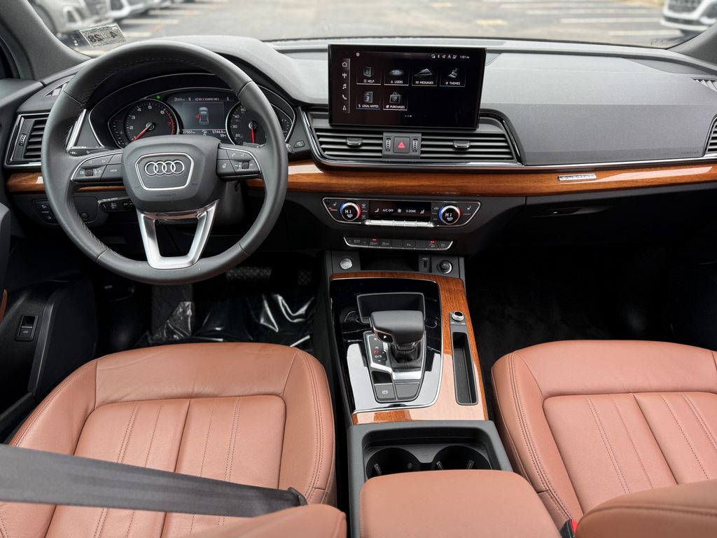 Thumbnail: 2023 Audi Q5 - 21