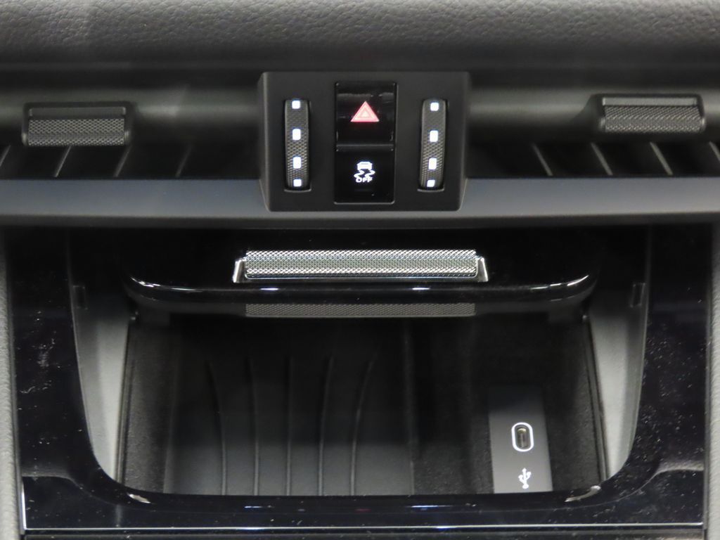 Thumbnail: 2026 Porsche  - 28