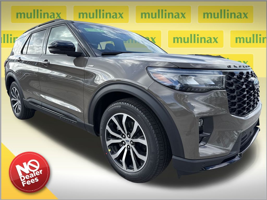 2026 Ford Explorer ST-LINE's photo