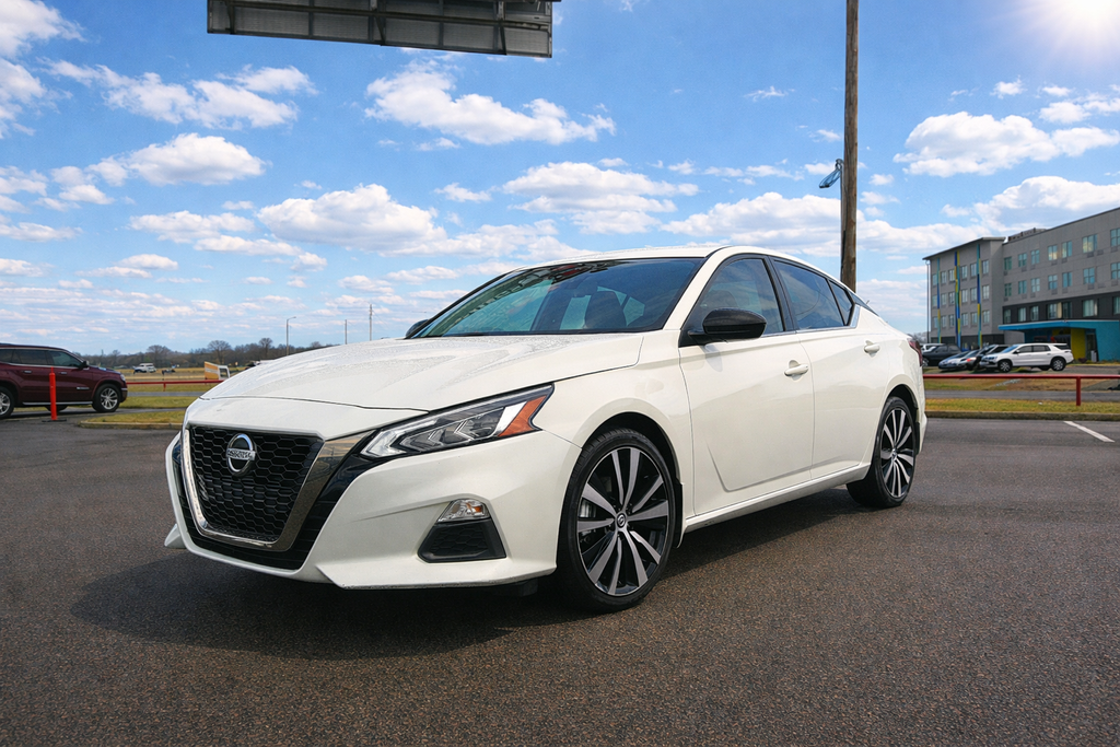 2022 Nissan Altima 2.5 SR FWD
