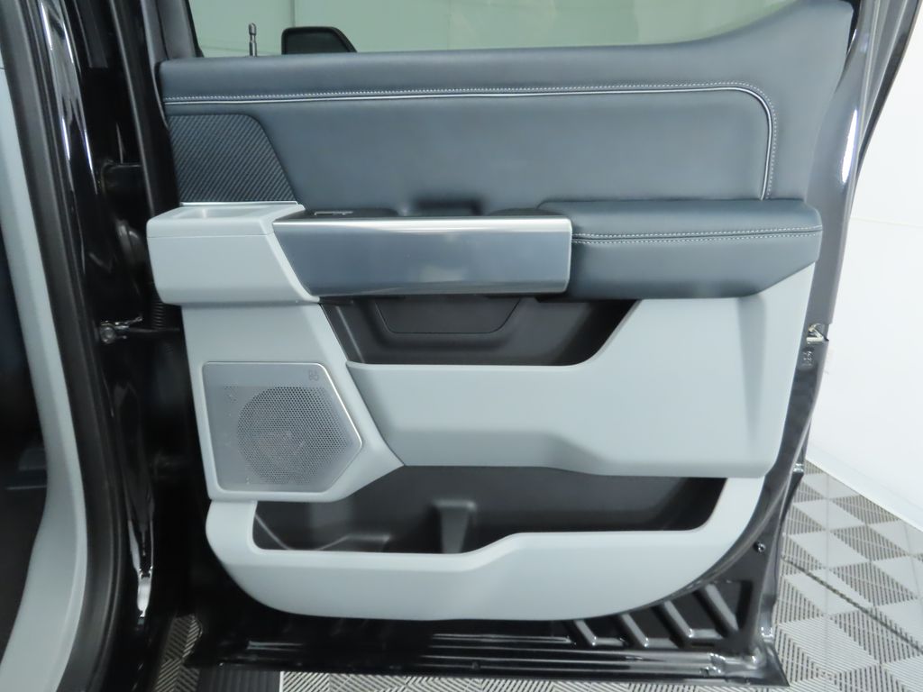 Thumbnail: 2024 Ford Econoline - 28