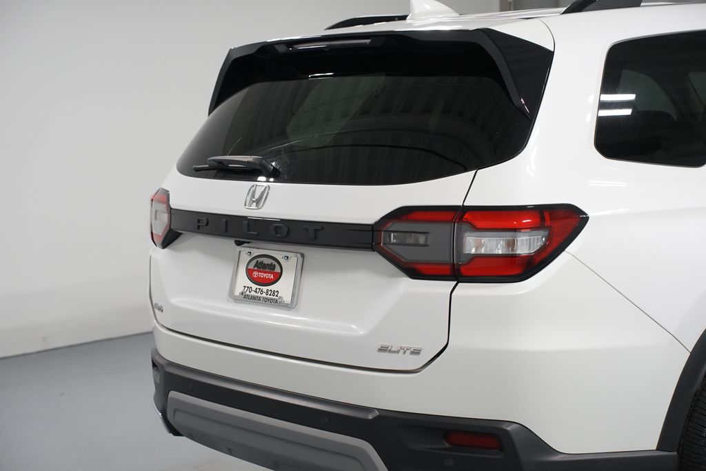 Thumbnail: 2023 Honda Pilot - 9