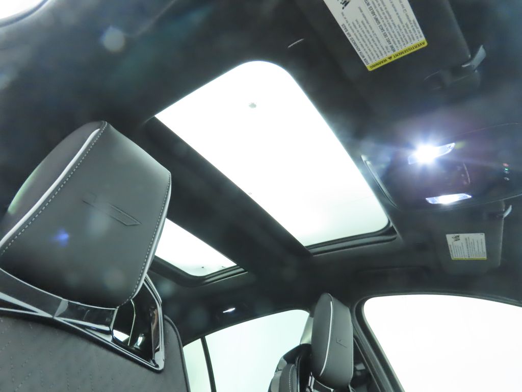 Thumbnail: 2022 Cadillac CT5 - 18