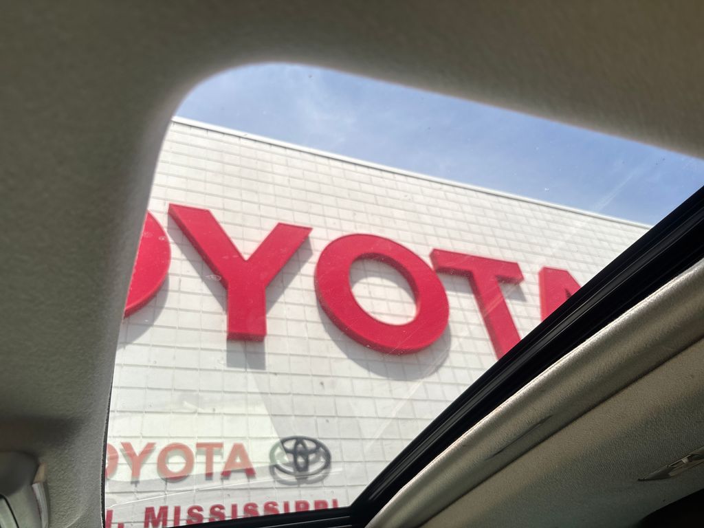 2022 Toyota 4Runner SR5 Premium - Photo 17