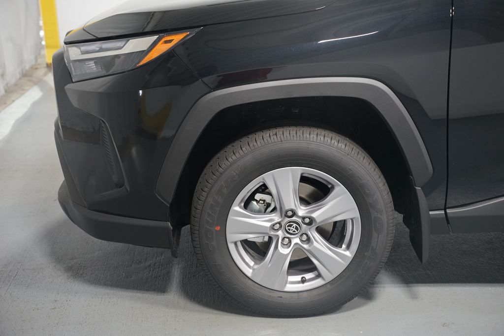 Thumbnail: 2025 Toyota RAV4 - 5