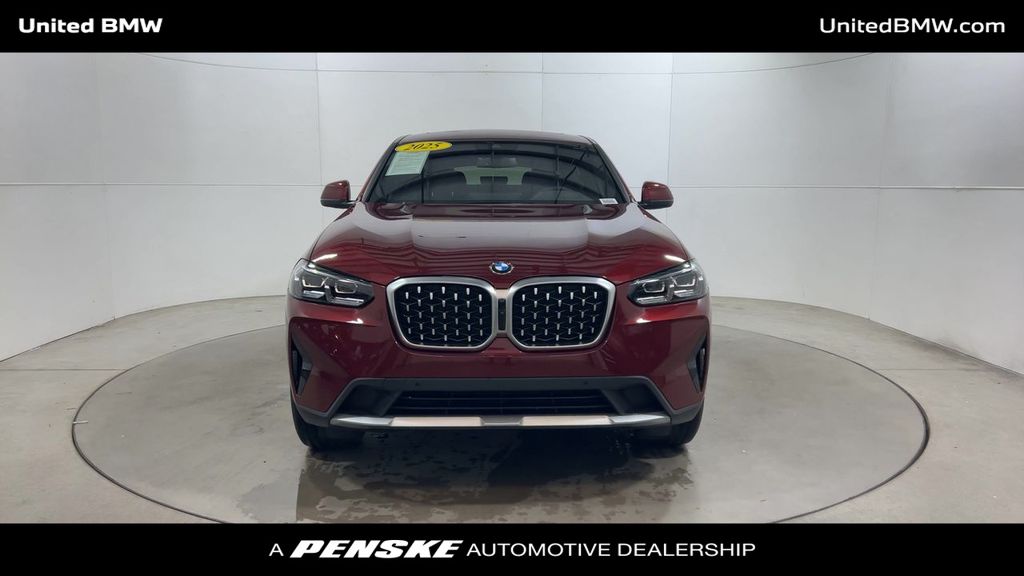 Thumbnail: 2025 BMW X4 - 3