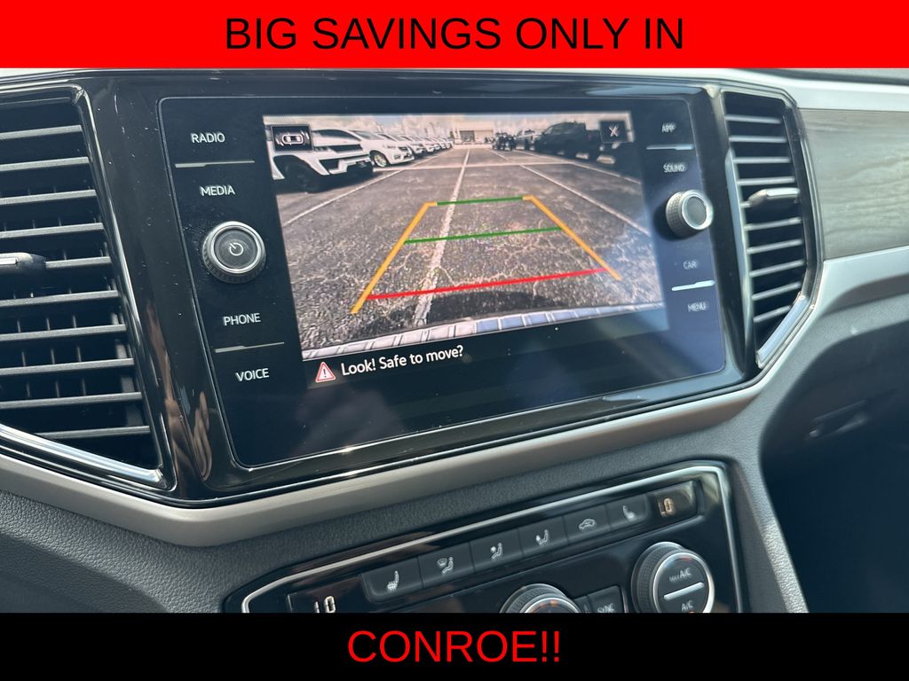 2022 Volkswagen Atlas 3.6L V6 SE w/Technology White at South Houston Nissan