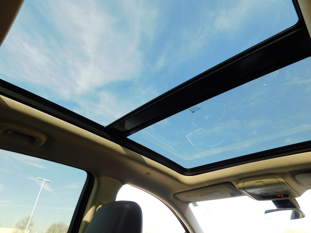 Thumbnail: 2019 Cadillac XT5 - 6