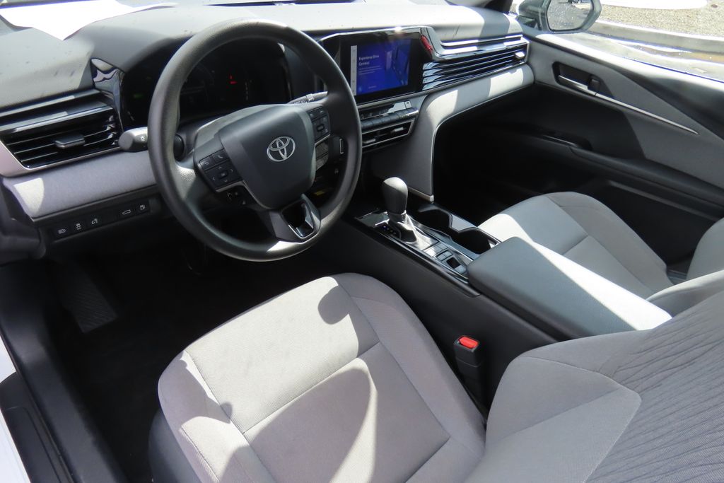 Thumbnail: 2025 Toyota Camry - 9