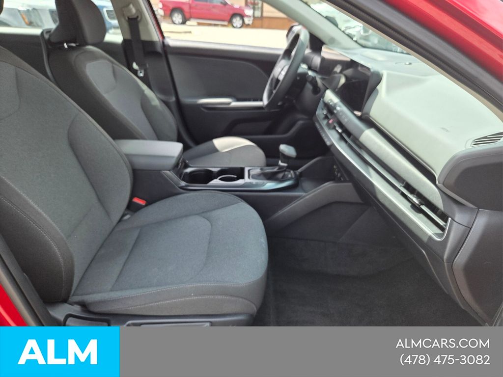 Used 2025 Red Kia LXS image 16
