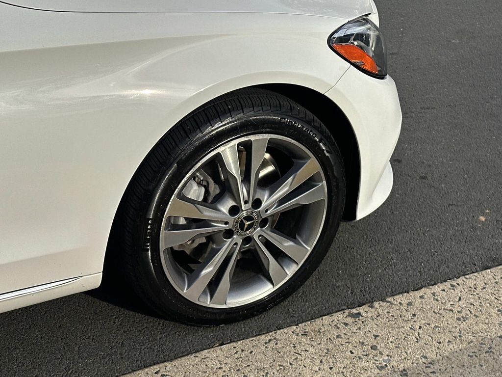 Thumbnail: 2019 Mercedes-Benz C-Class - 18