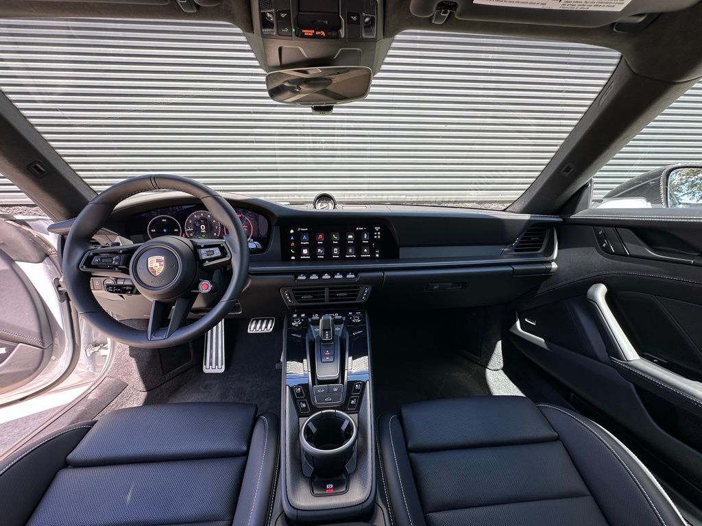 Thumbnail: 2025 Porsche 911 - 6